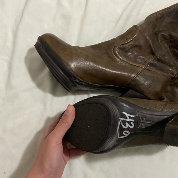 Frye Mimi Scrunch Leather Boot - Picture 4 of 6